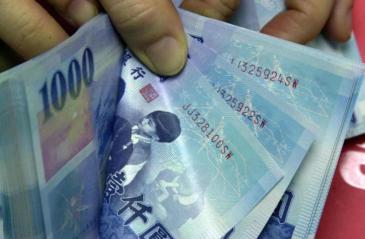 壽險解約金首季衝破4000億元 高層：「免驚」！利息收入可彌補